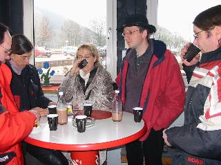 Volkmar, Maxi, Brigitte, Frank und Tore an der Syburg